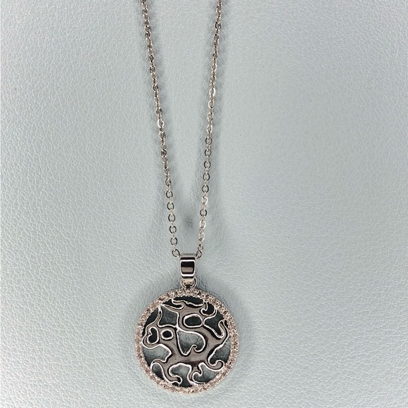 💕Pendant Necklace with Dragon design - Picture 4 of 7